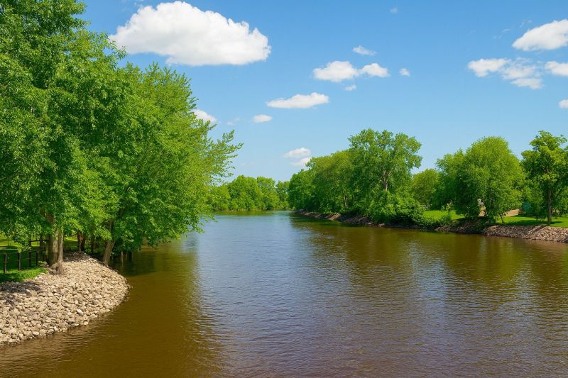 Local Hotel Painting in New London, WI