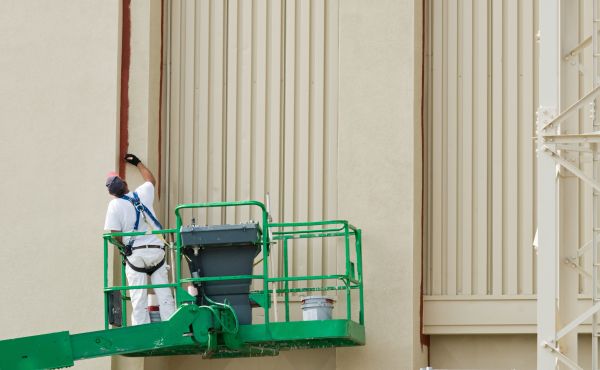 Outdoor Commercial Painting Service